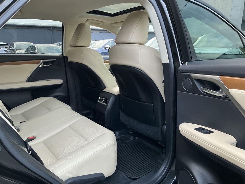 2022 Lexus RX 350 BASE — миниатюра 24