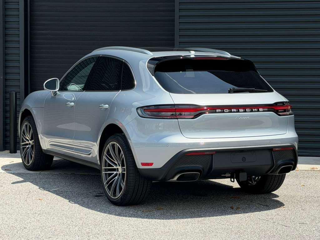 2026 Porsche MACAN — фото 3