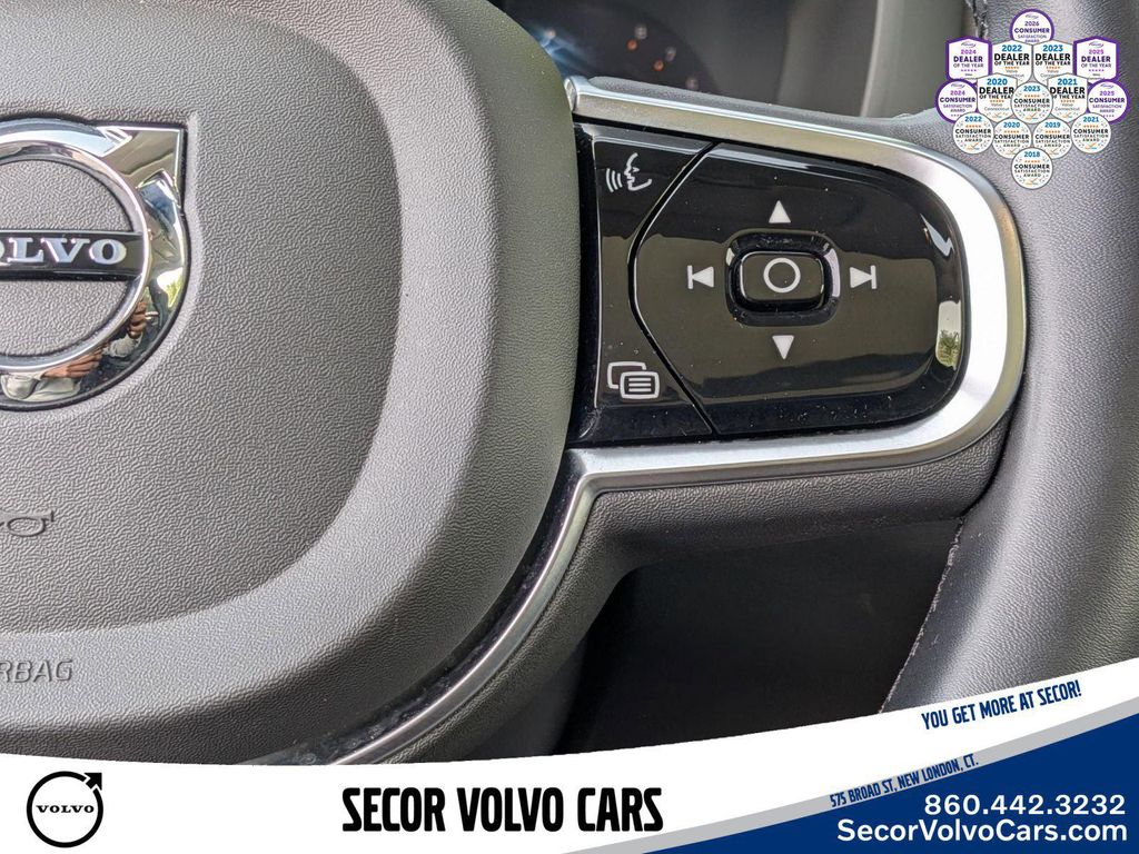 2023 Volvo XC60 ULTIMATE DARK THEME 缩略图 21