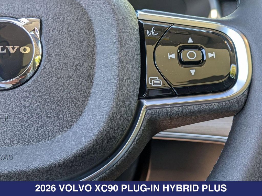 2026 Volvo XC90 PLUG-IN HYBRID PLUS, T8 AWD, ELECTRIC/GASOLIN thumbnail 22