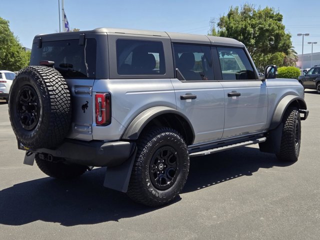 FORD BRONCO - 4