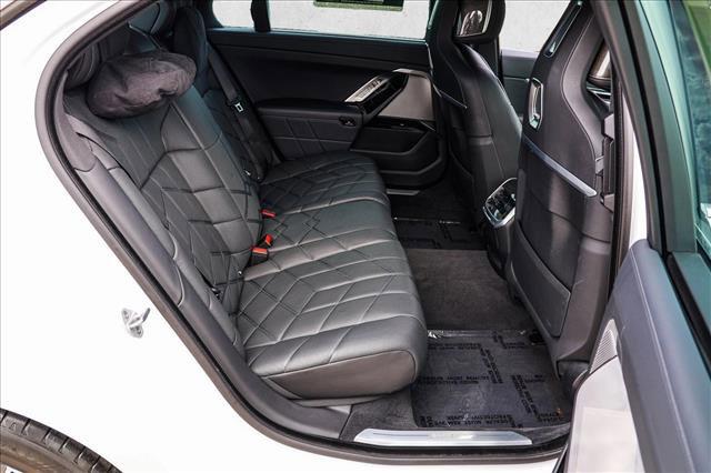 2024 BMW I7 EDRIVE50 — миниатюра 26
