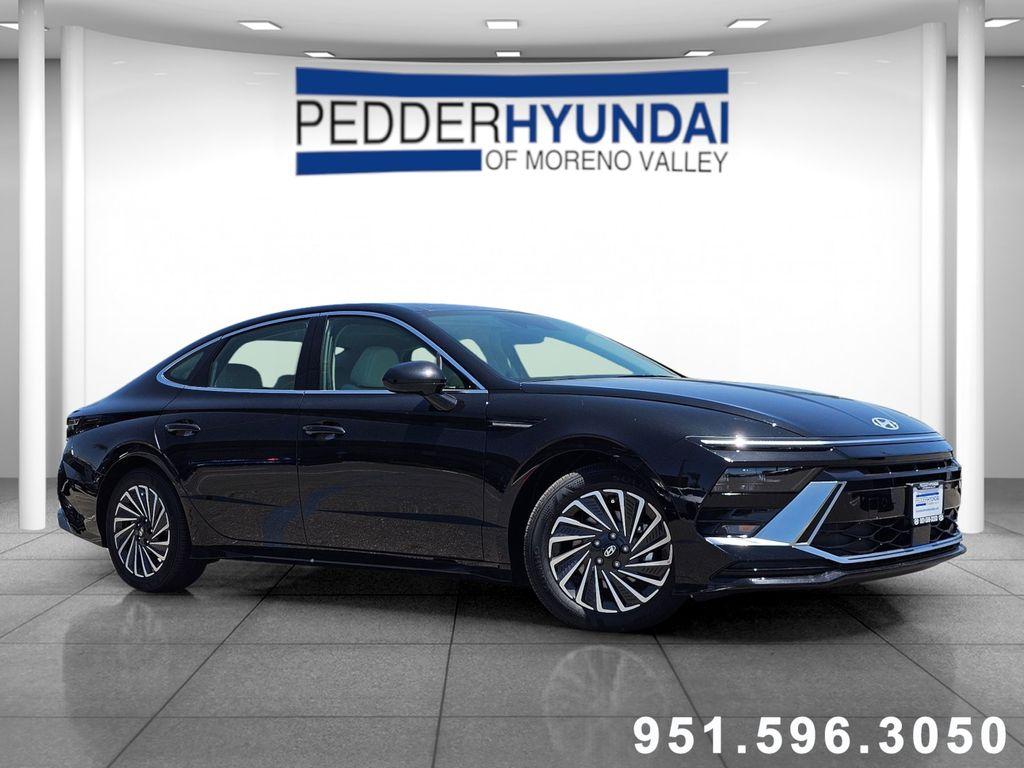 New 2026 Hyundai SONATA Hybrid SE