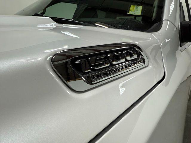 2026 RAM 1500 TUNGSTEN — миниатюра 13