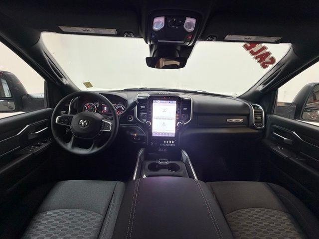 2026 RAM 3500 BIG HORN thumbnail 27