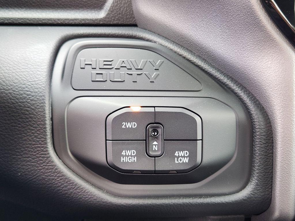 2026 RAM 3500 LARAMIE thumbnail 12