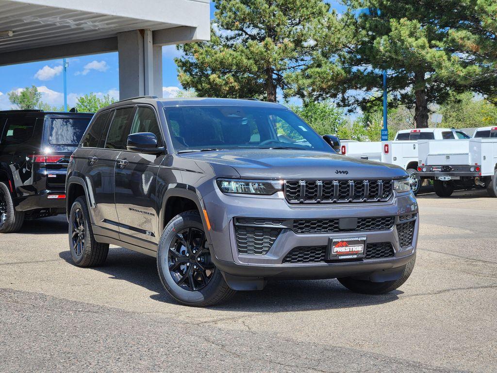 New 2026 Jeep Grand Cherokee Laredo