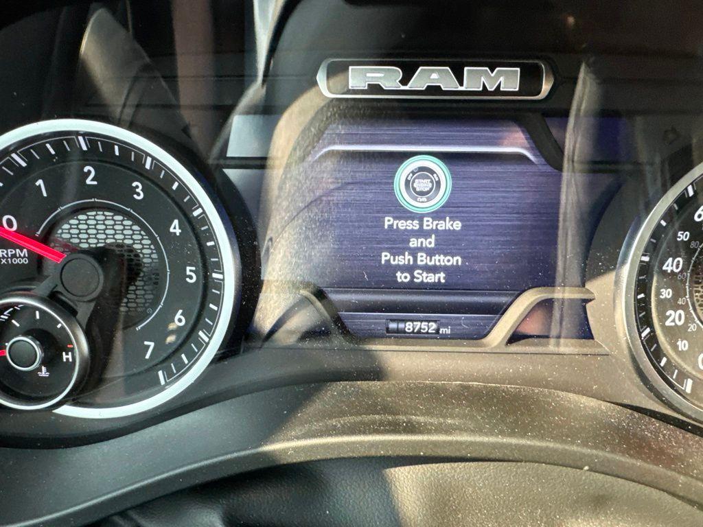 2025 RAM 1500 BIG HORN/LONE STAR — фото 9