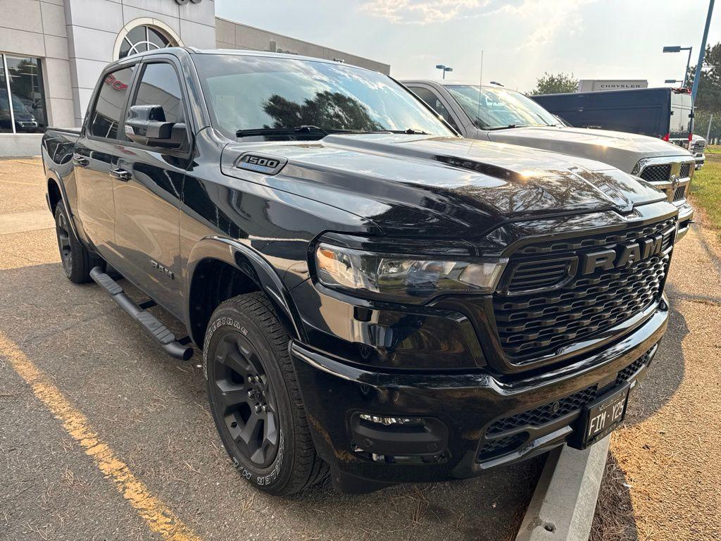 2025 RAM 1500 BIG HORN/LONE STAR — фото 3