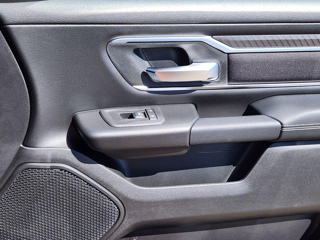 2026 RAM 1500 BIG HORN/LONE STAR — миниатюра 13