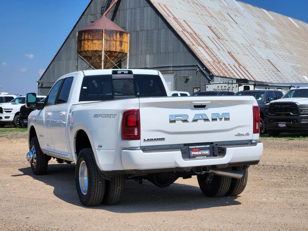 صورة 3 لـ 2026 RAM 3500 LARAMIE