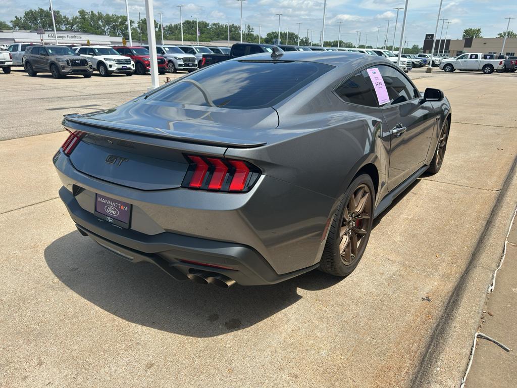صورة 6 لـ 2024 FORD MUSTANG GT PREMIUM