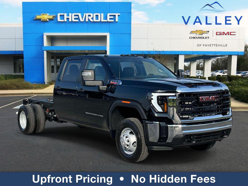 New 2026 GMC Sierra 3500 Base