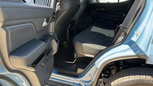2026 Toyota 4RUNNER LIMITED — миниатюра 21