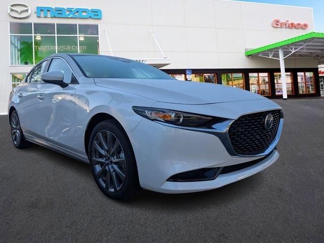 New 2026 Mazda Mazda3 FWD w/Preferred Package