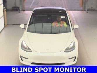 TESLA MODEL 3 BASE - 3