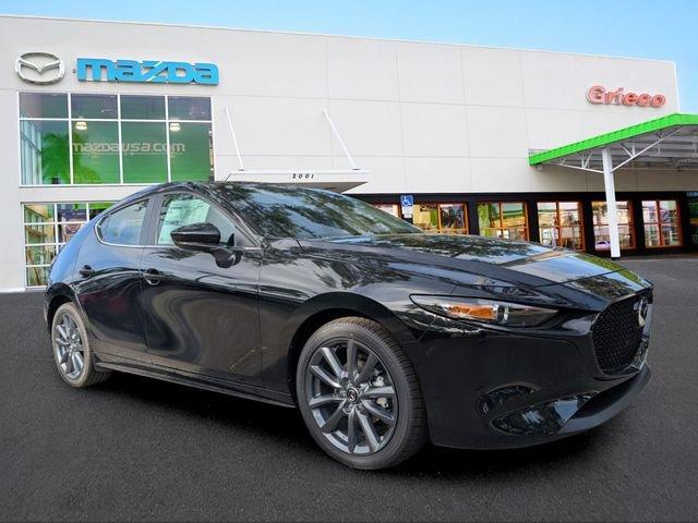 New 2026 Mazda Mazda3 FWD w/Preferred Package