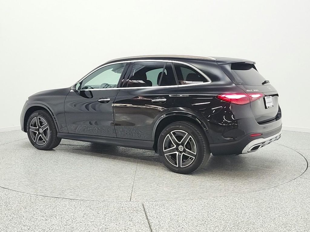 MERCEDES-BENZ GLC - 8
