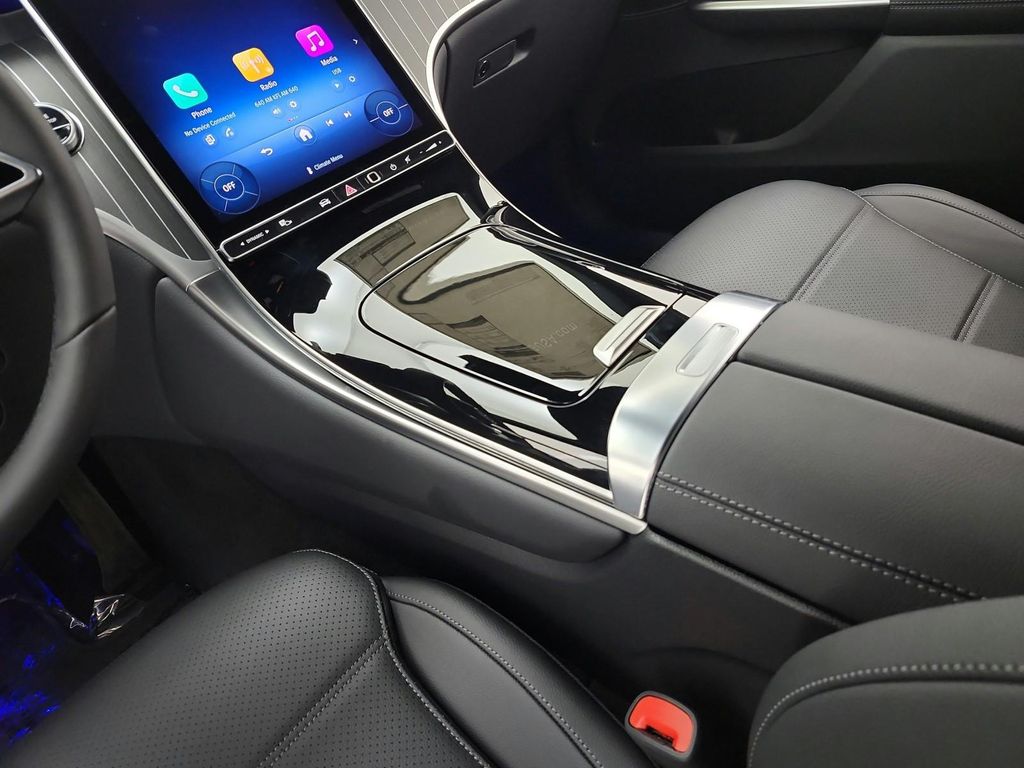 MERCEDES-BENZ GLC - 10