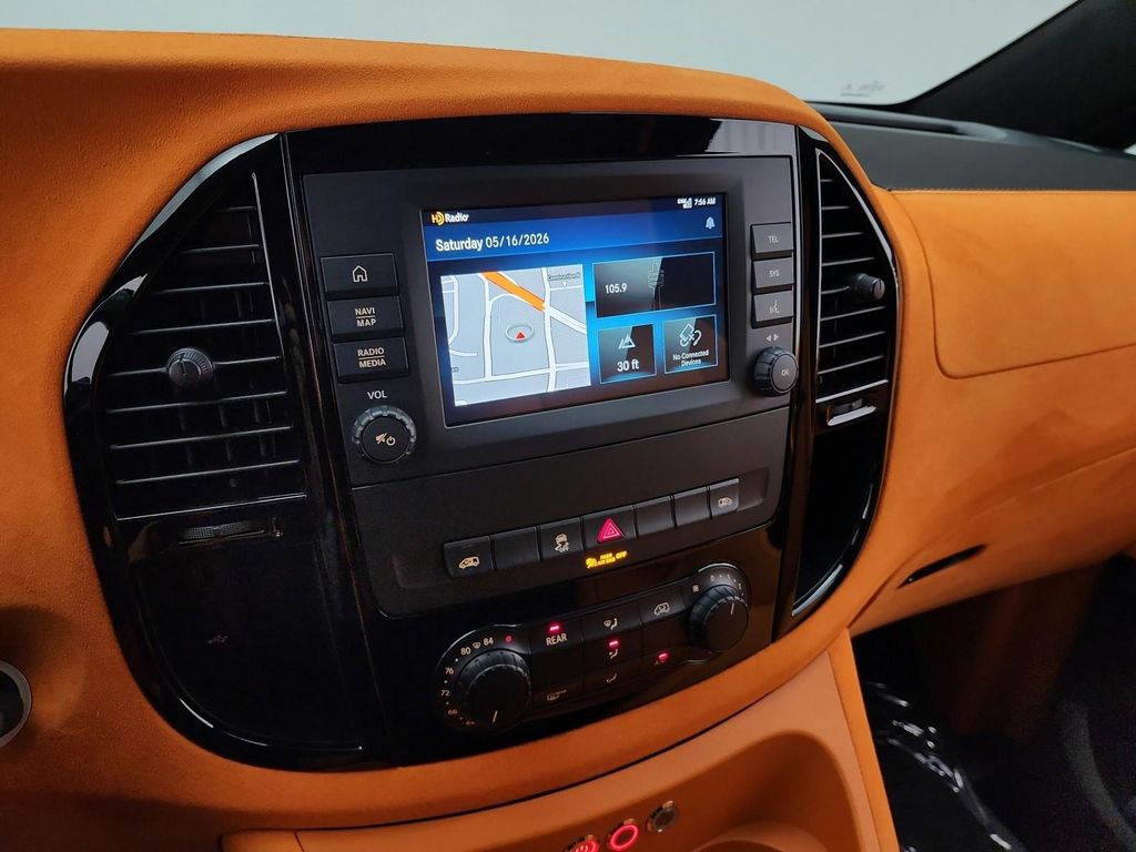 صورة مصغرة 22 لـ 2022 Mercedes-BENZ METRIS BASE