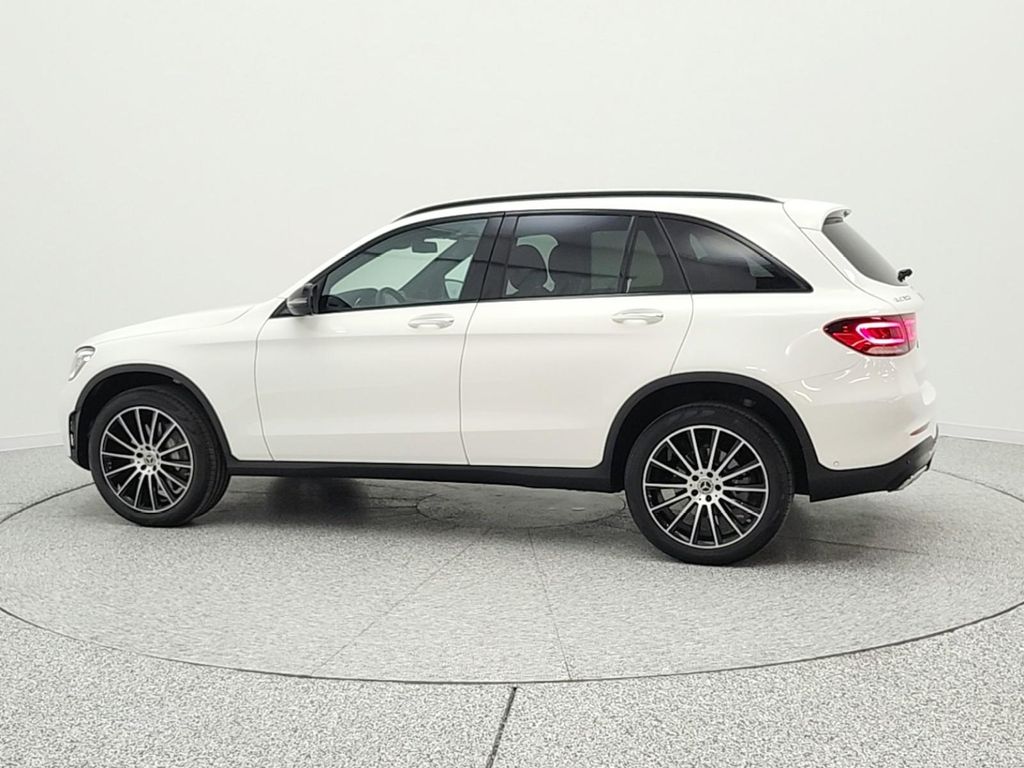 MERCEDES-BENZ GLC - 8
