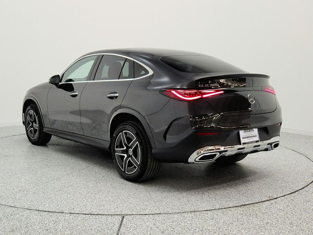 MERCEDES-BENZ GLC - 7