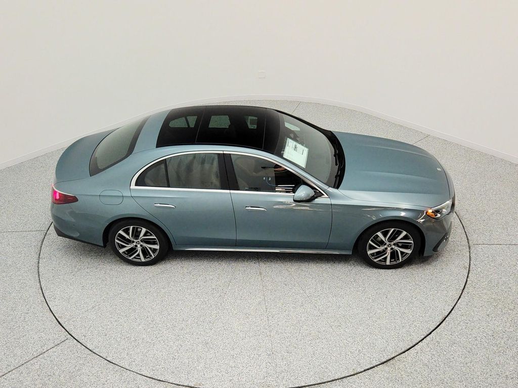 2026 Mercedes-BENZ E-CLASS 缩略图 19