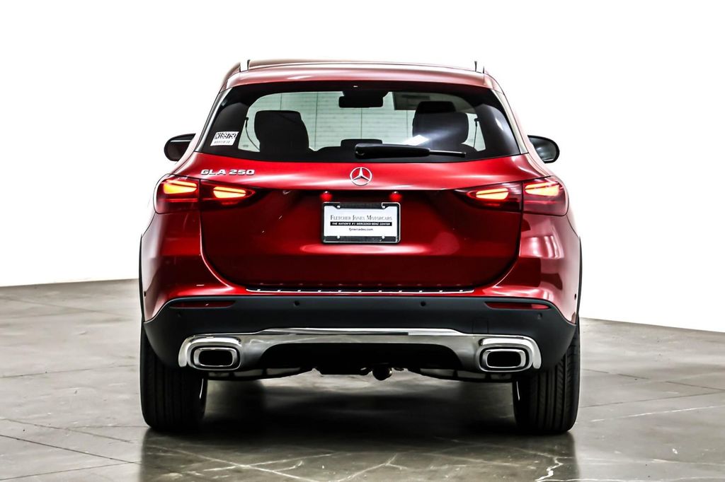 MERCEDES-BENZ GLA-CLASS - 3