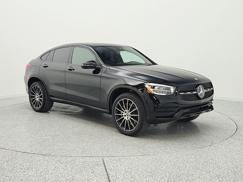 MERCEDES-BENZ GLC - 3