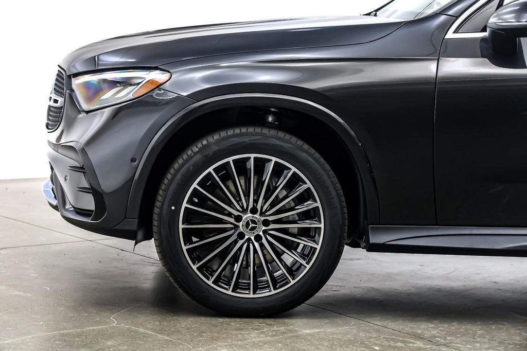 MERCEDES-BENZ GLC - 10