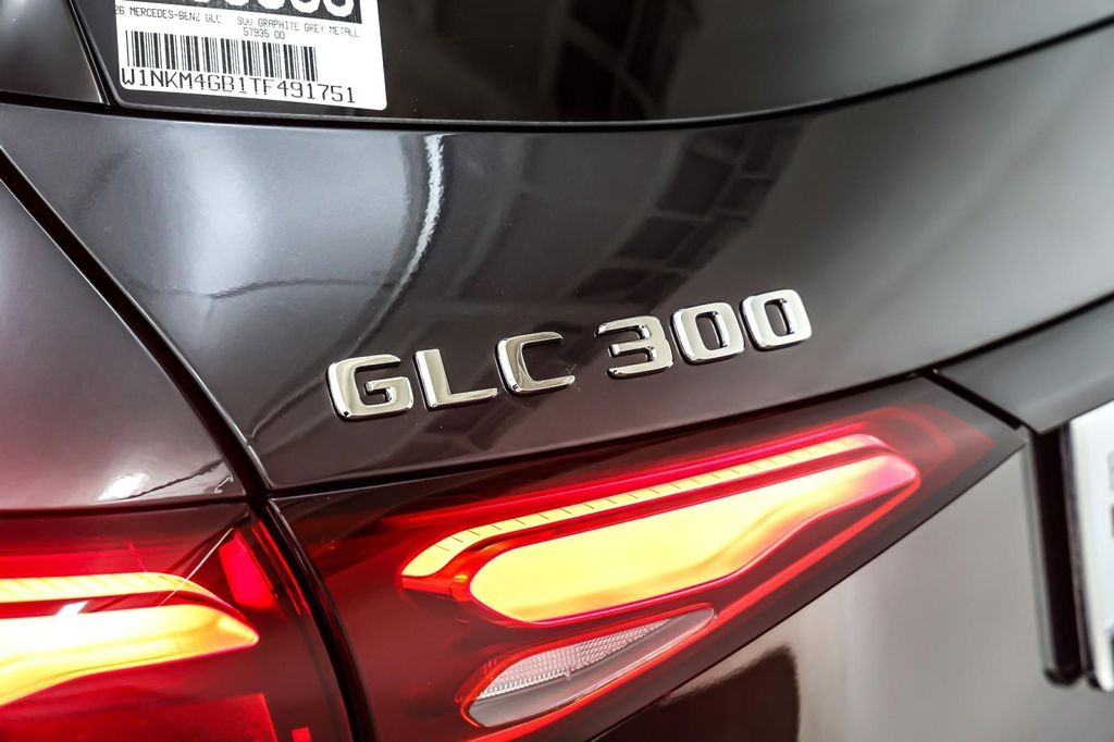 MERCEDES-BENZ GLC - 9