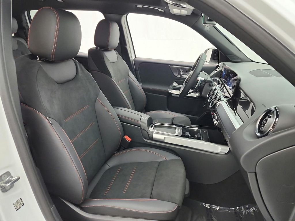 صورة مصغرة 14 لـ 2026 Mercedes-BENZ GLB