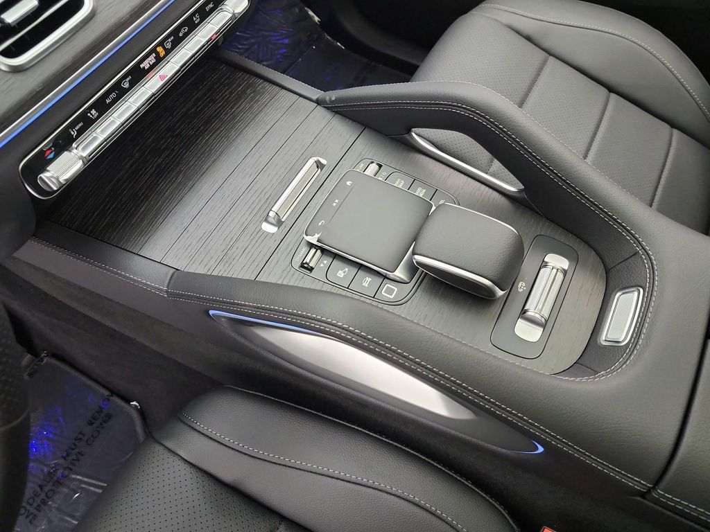 2026 Mercedes-BENZ GLS 照片 9