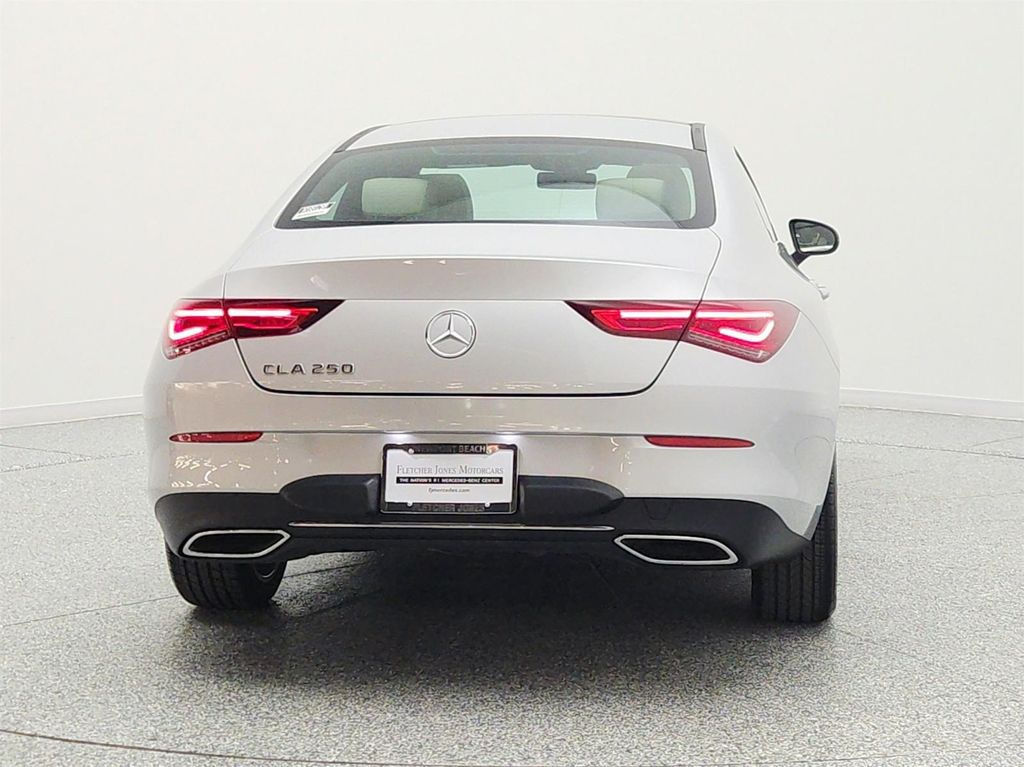 صورة 6 لـ 2023 Mercedes-BENZ CLA
