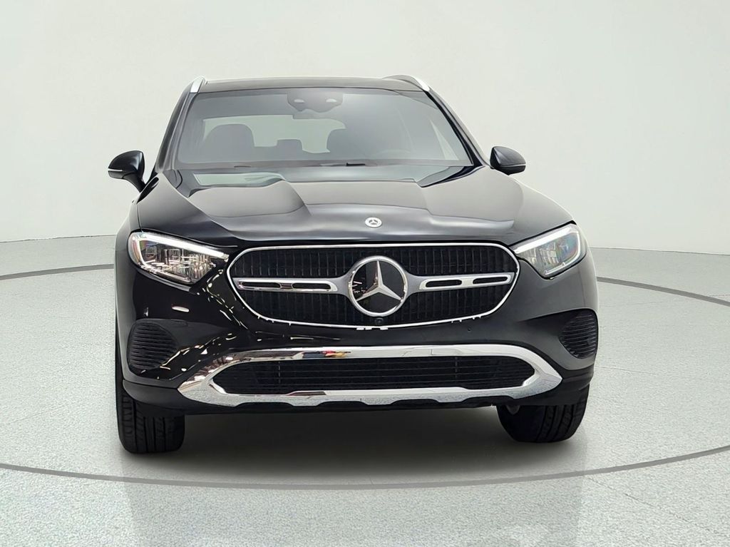 2026 Mercedes-BENZ GLC — фото 2