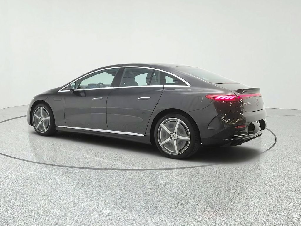 صورة 7 لـ 2023 Mercedes-BENZ EQE