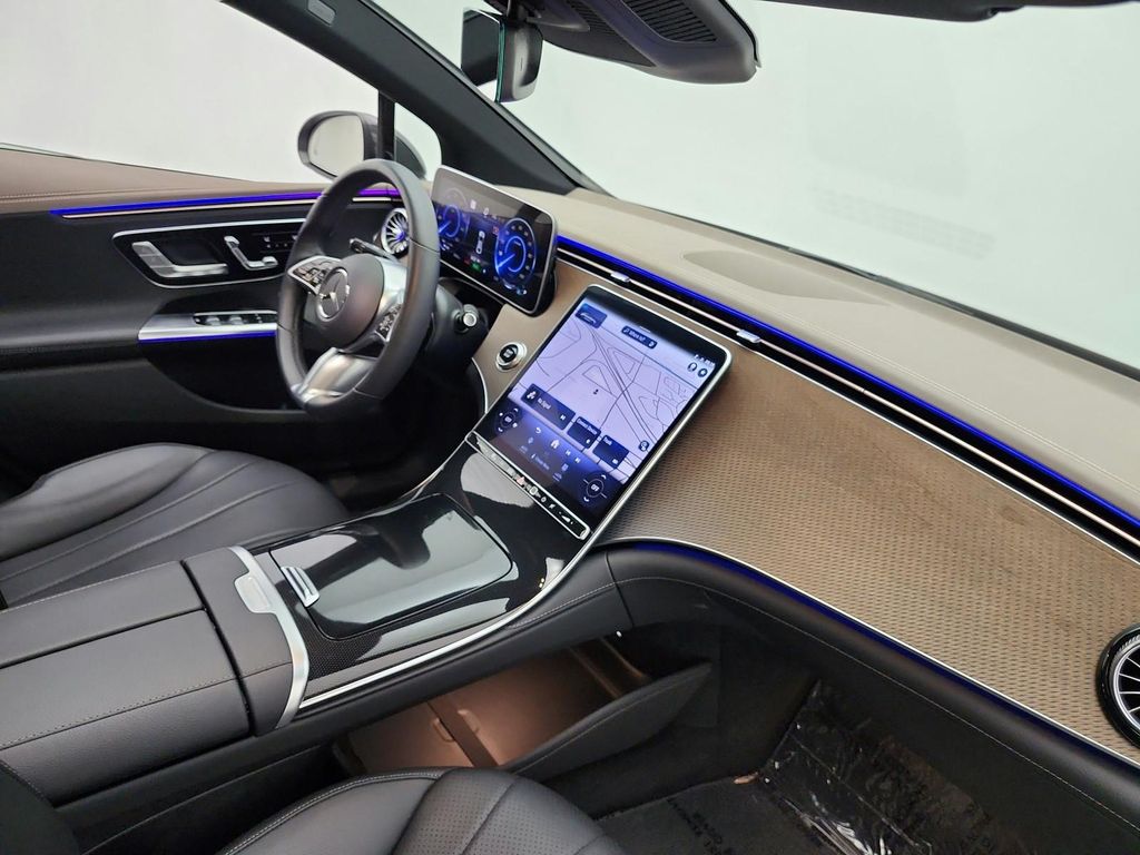 صورة مصغرة 18 لـ 2023 Mercedes-BENZ EQE