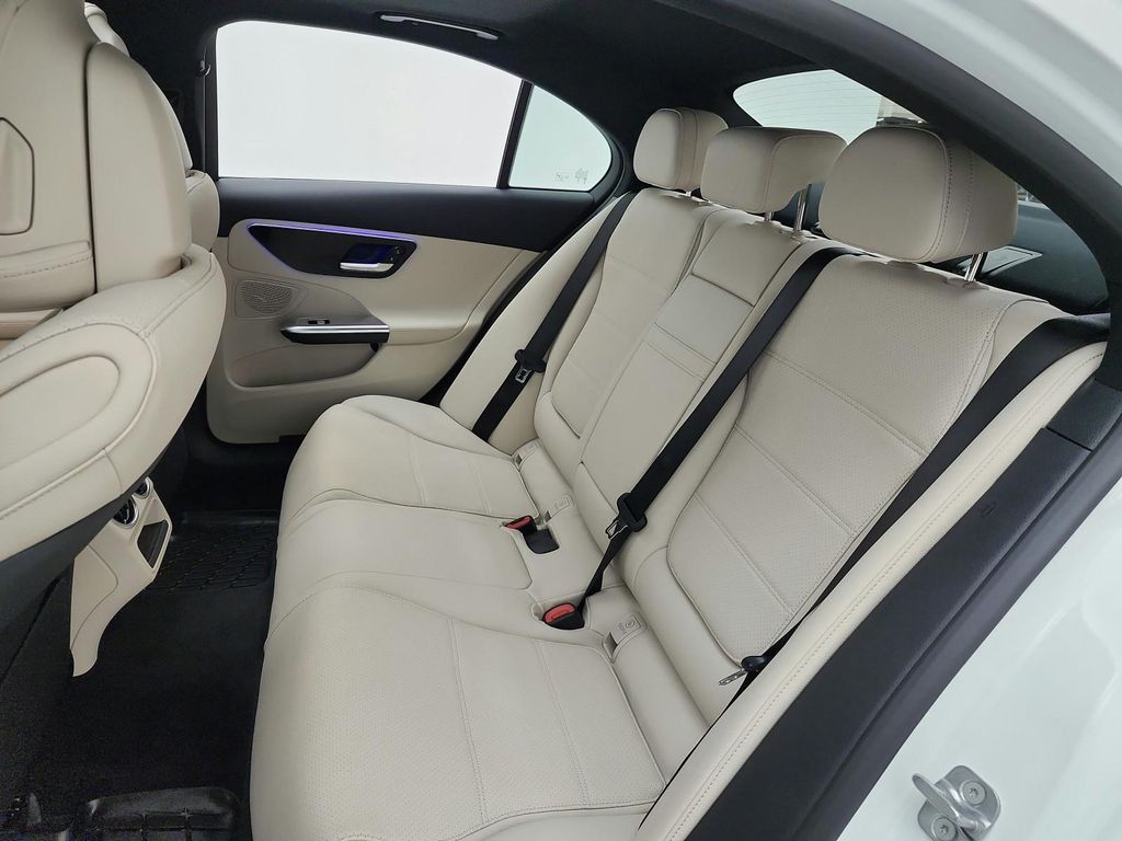 صورة مصغرة 11 لـ 2026 Mercedes-BENZ C-CLASS