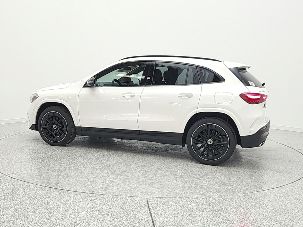 MERCEDES-BENZ GLA-CLASS - 8