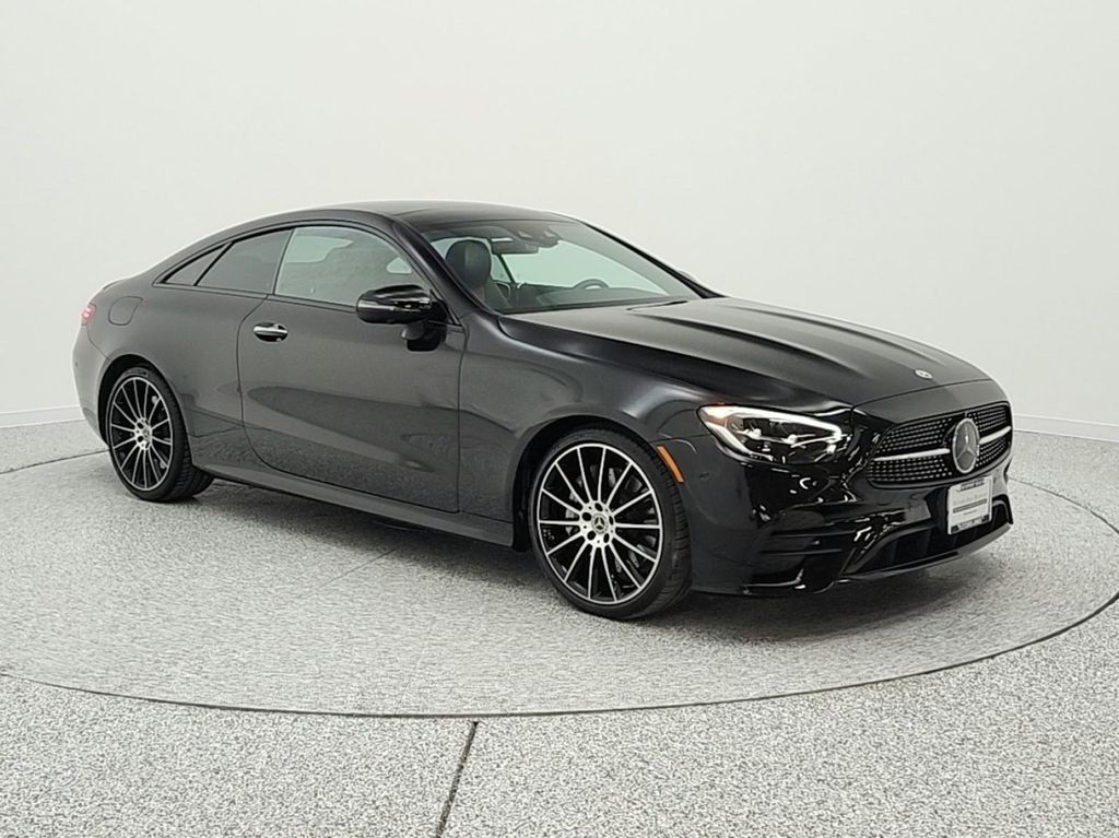 MERCEDES-BENZ E-CLASS - 3