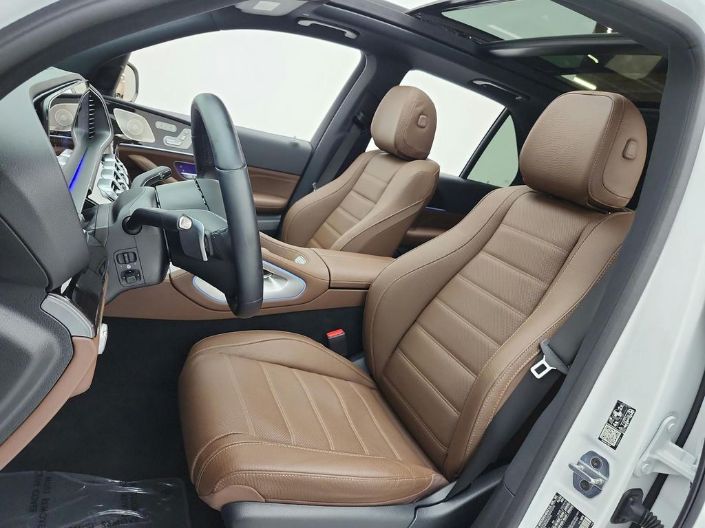 صورة 10 لـ 2025 Mercedes-BENZ GLE