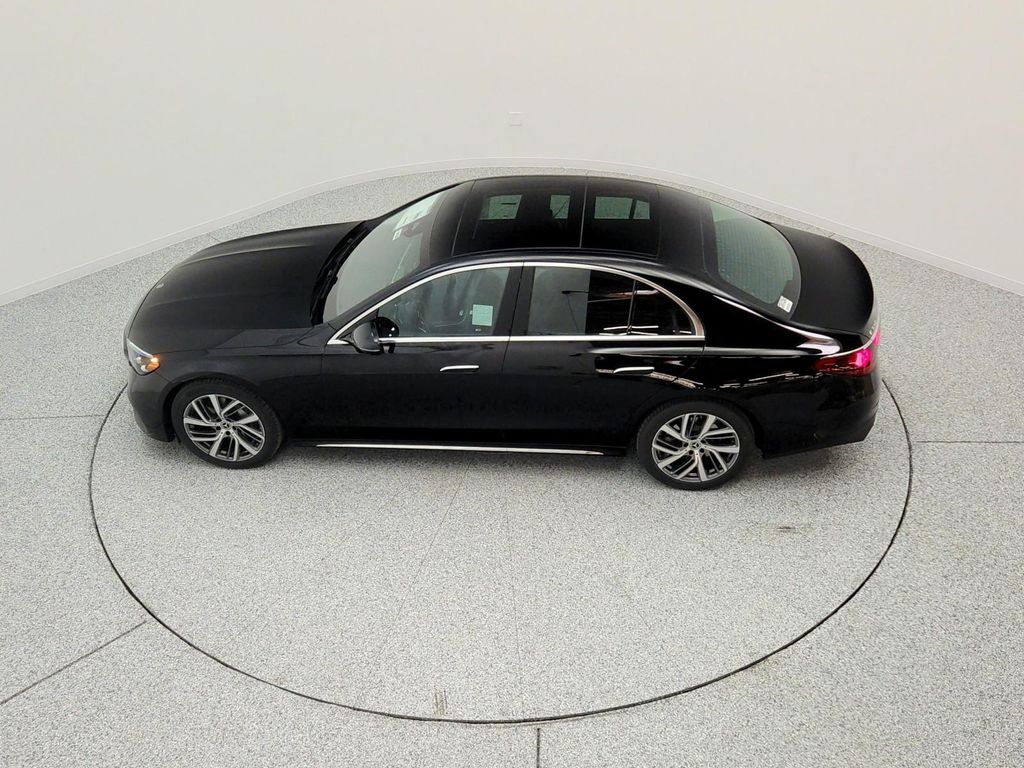 صورة مصغرة 23 لـ 2026 Mercedes-BENZ E-CLASS