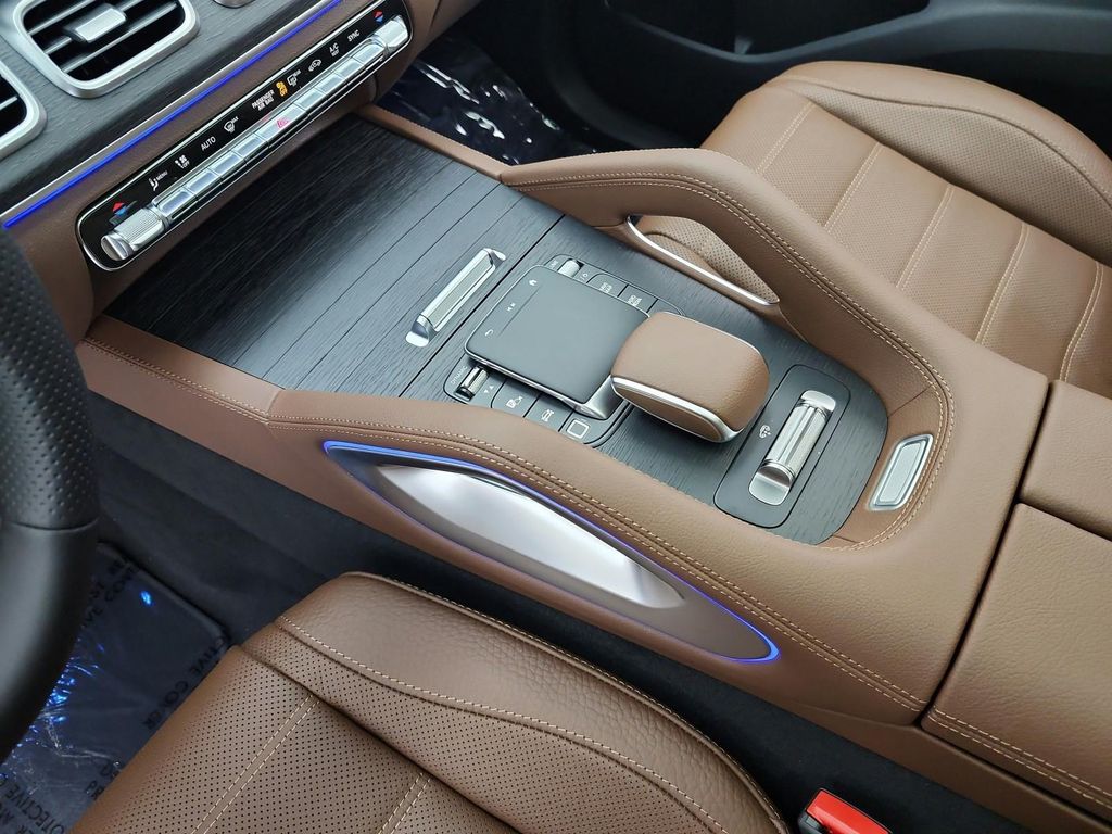 MERCEDES-BENZ GLS - 9