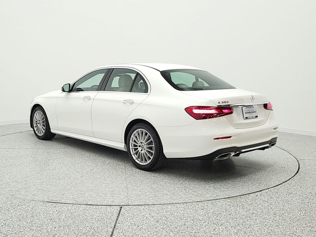 MERCEDES-BENZ E-CLASS - 7