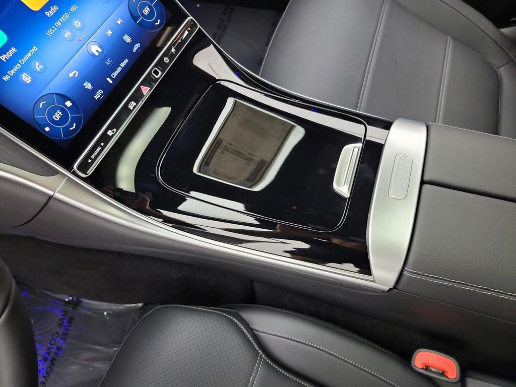 2026 Mercedes-BENZ C-CLASS — миниатюра 17