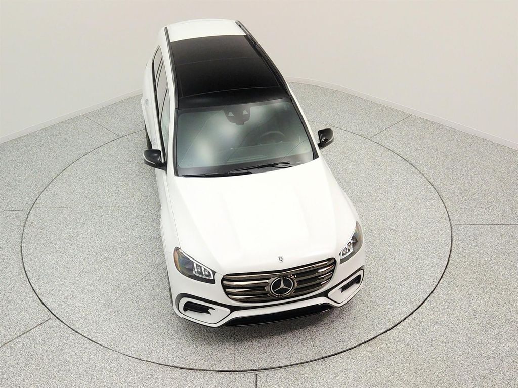 2026 Mercedes-BENZ GLS 缩略图 17