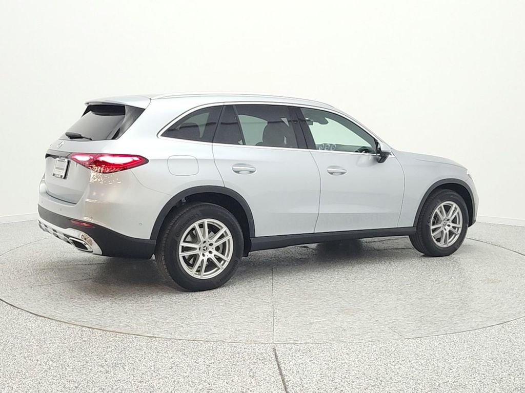 MERCEDES-BENZ GLC - 5