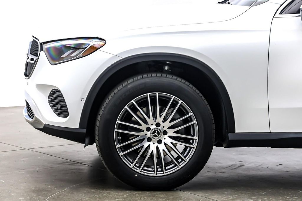 MERCEDES-BENZ GLC - 10