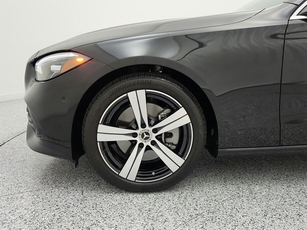 2026 Mercedes-BENZ C-CLASS thumbnail 18