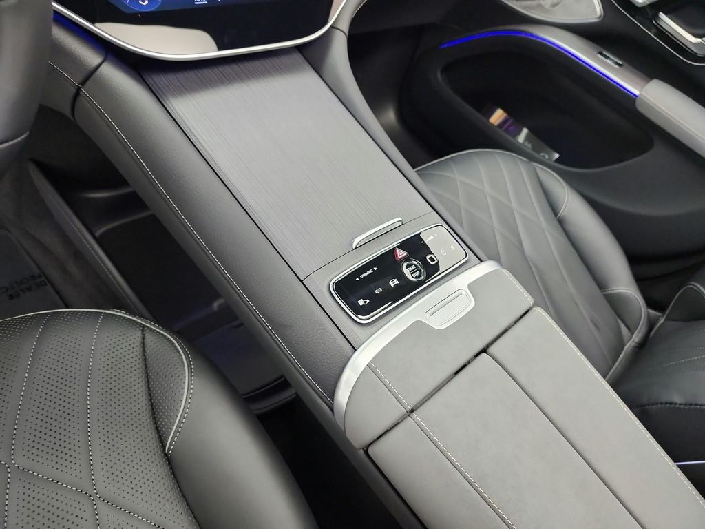 2026 Mercedes-BENZ EQS 照片 10